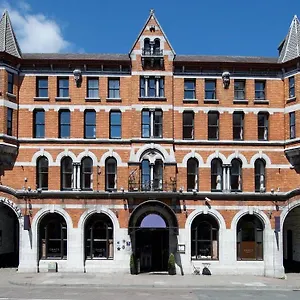 Hotell Isaacs